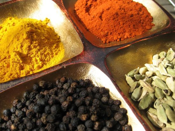 Switch spices with herbs Switch spices with herbs